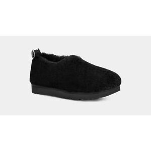 UGG Women's Black Classic Cozy Bootie Size 7 NWB